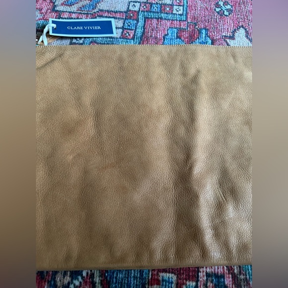 NWT Clare V Classic Camel Colored Leather Oversize Clutch - Picture 13 of 13